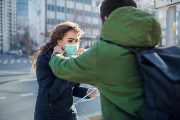 Coronavirus in der Stadt, ein Präventions- und Schutzkonzept. - HPIF13742