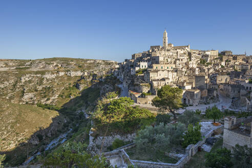 Blick über die Altstadt von Sassi di Matera in der Nachmittagssonne, UNESCO-Weltkulturerbe, Matera, Basilikata, Italien, Europa - RHPLF23971