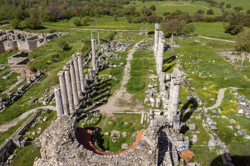 Luftaufnahme des griechischen Tempels von Aphrodisias, Aydin, Türkei. - AAEF17866