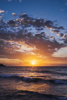 Sonnenaufgang am Strand, Cancun, Mexiko - RSGF00936