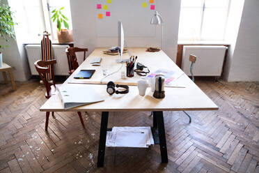 The interior of an empty modern office or a studio after work. - HPIF20098