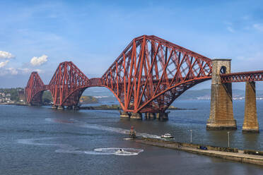 Forth rail bridge over sea in Scotland - ABOF00885