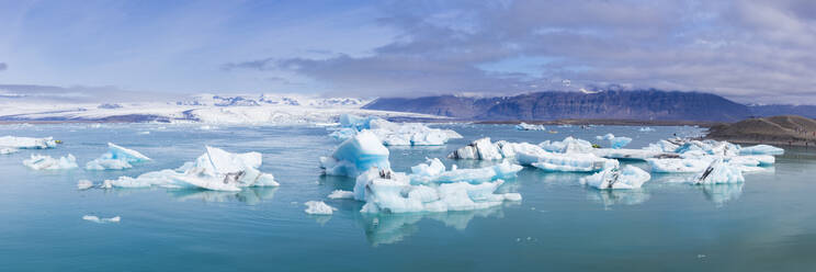 Jokulsarlon glacier lagoon, Iceland, Polar Regions - RHPLF24487