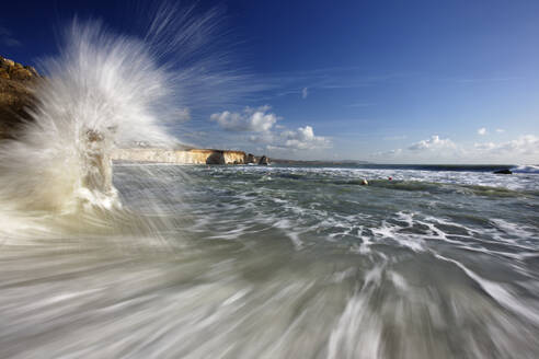 Breaking wave, Freshwater Bay, Isle of Wight, England, United Kingdom, Europe - RHPLF24577