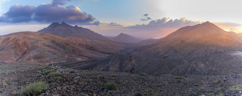 View of road and mountains from Astronomical Viewpoint Sicasumbre at sunset, Pajara, Fuerteventura, Canary Islands, Spain, Atlantic, Europe - RHPLF24683