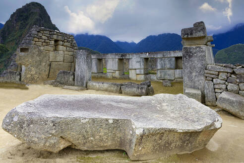 Machu Picchu, UNESCO World Heritage Site, ruined city of the Incas, Andes Cordillera, Urubamba province, Cusco, Peru, South America - RHPLF24697