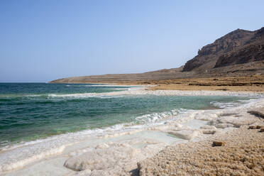 Beach with salt crystalized formation and turquoise water, The Dead Sea, Jordan, Middle East - RHPLF24838