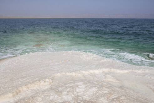 Shore with salt crystalized formation and turquoise water, The Dead Sea, Jordan, Middle East - RHPLF24839