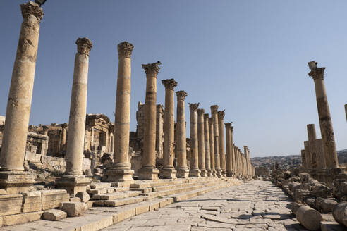 Ancient Roman stone road with a colonnade, Jerash, Jordan, Middle East - RHPLF24862