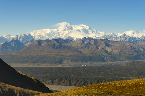 Alaska Range seen from K'esugi Ridge Trail, Denali State Park, Matanuska-Susitna Borough, Southcentral Alaska, Alaska, United States of America, North America - RHPLF24981