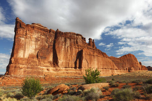 Tower of Babel, Courthouse Towers, Arches National Park, Utah, United States of America, North America - RHPLF25014