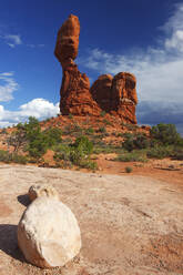 Balanced Rock, Arches National Park, Utah, United States of America, North America - RHPLF25015