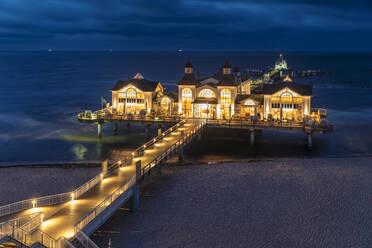 Pier on the beach of Sellin, Ruegen Island, Baltic Sea, Mecklenburg-Western Pomerania, Germany, Europe - RHPLF25089