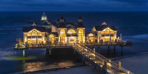 Pier on the beach of Sellin, Ruegen Island, Baltic Sea, Mecklenburg-Western Pomerania, Germany, Europe - RHPLF25090