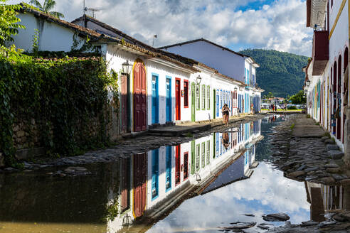 Colonial buildings, Paraty, UNESCO World Heritage Site, Brazil, South America - RHPLF25151