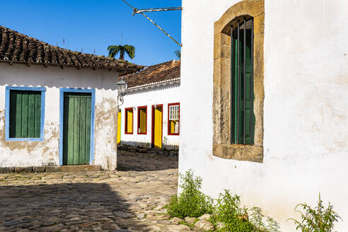 Colonial buildings, Paraty, UNESCO World Heritage Site, Brazil, South America - RHPLF25152
