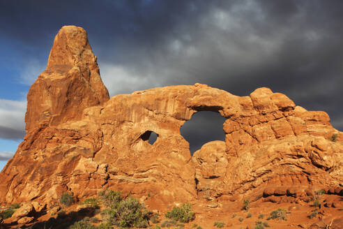 Turret Arch, Arches National Park, Utah, United States of America, North America - RHPLF25163