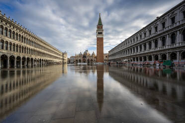 Reflected view of St. Marks Square and Campanile, San Marco, Venice, UNESCO World Heritage Site, Veneto, Italy, Europe - RHPLF25273