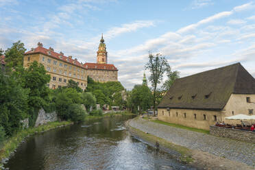 Cesky Krumlov Castle and Chateau at sunset, Cesky Krumlov, South Bohemian Region, Czech Republic (Czechia), Europe - RHPLF25994