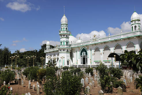 Mubarak Mosque, Old Cham Muslim cemetery, Chau Doc, Vietnam, Indochina, Southeast Asia, Asia - RHPLF26018