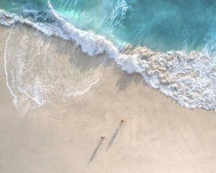 Aerial view of people on Kelingking Beach, Nusa Penida, Bali, Indonesia. - AAEF18644