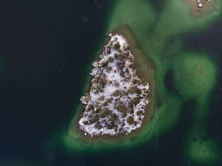 Aerial view of snowy island on the lake Eibsee in Bavaria, Germany. - AAEF18950