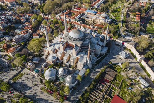 Aerial view of Hagia Sophia (Ayasofya Camii) mosque in Sultanahmet district during the Muslim celebration day in Istanbul, Turkey. - AAEF19134