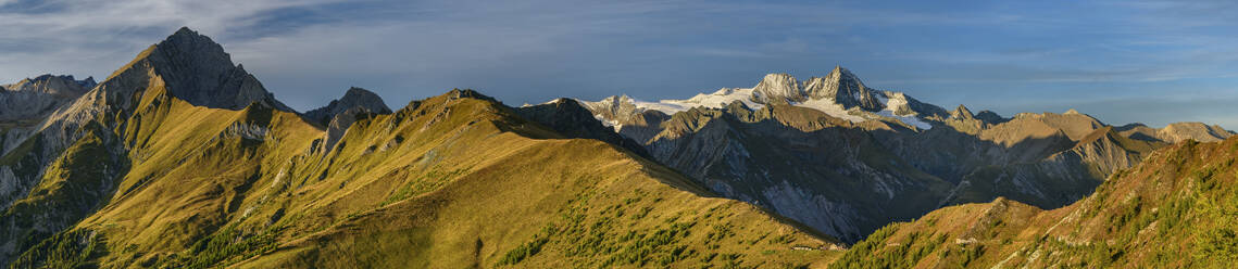 Panoramablick auf Berge, Tirol, Nationalpark Hohe Tauern, Österreich - ANSF00423