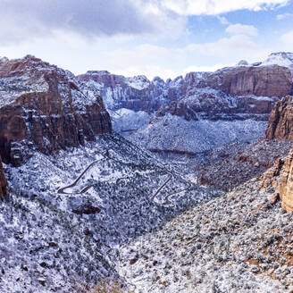 USA, Utah, Springdale, Zion National Park, Scenic view of mountains in winter - TETF01998