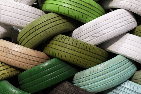 Wall of colorful recycled tires - TETF02225