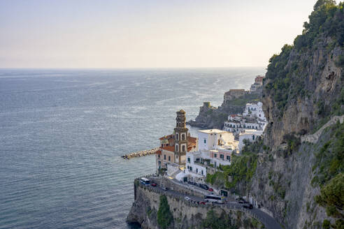 Town by sea on sunny day at sunrise - LOMF01382