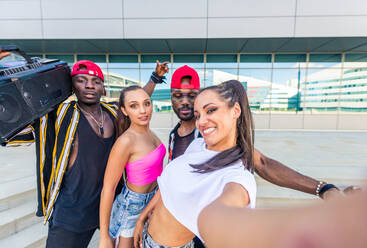 Hip hop crew dancing - Multiracial group of people having fun outdoors - DMDF00527