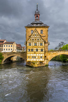 Germany, Bavaria, Bamberg, Half-timbered town hall during cloudy weather - MHF00720