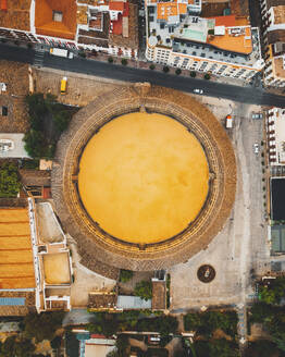 Luftaufnahme der Plaza de Toro in Ronda, Andalusien, Spanien. - AAEF19975