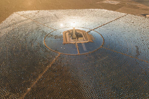 Aerial view of a concentrated solar thermal plant, Mojave Desert, California, near Las Vegas, United States. - AAEF20011