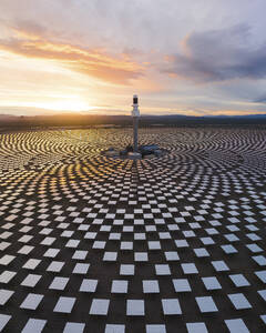 Luftaufnahme eines solarthermischen Kraftwerks in der Nähe von Tonopah, Nevada, Vereinigte Staaten. - AAEF20019