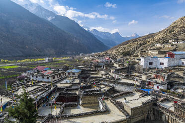 Historical village of Marpha, Jomsom, Himalayas, Nepal, Asia - RHPLF26160