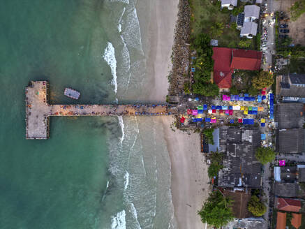 Aerial view of Chaloklum Sunday night market on Koh Phangan island, Thailand. - AAEF20806