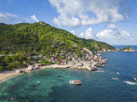 Aerial view of boat on Tanote bay, Ko Tao, Thailand. - AAEF20818