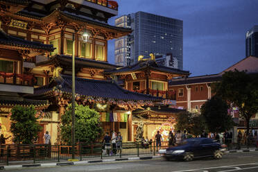 Exterior of Buddha Tooth Relic Temple, Chinatown, Central Area, Singapore, Southeast Asia, Asia - RHPLF26379