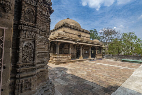 Dai Halima Vav Stepwell, Ahmedabad, Gujarat, India, Asia - RHPLF26614