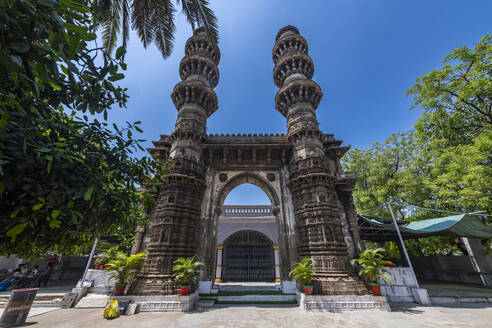 Sidi Bashir Masjid, The Shaking Minarets, UNESCO World Heritage Site, Ahmedabad, Gujarat, India, Asia - RHPLF26631