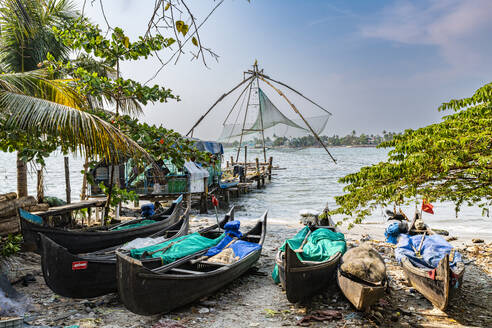 Chinese fishing nets, Kochi, Kerala, India, Asia - RHPLF26654