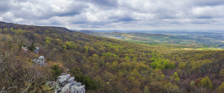 Panoramic aerial view of the Annapolis Rock Overlook along the Appalachian Trail in Frederick County, Maryland, United States. - AAEF21468