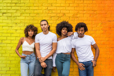 Group of afroamerican friends bonding in Manhattan, New York - Young adults having fun outdoors, concepts about lifestyle and young adult generation - DMDF02032