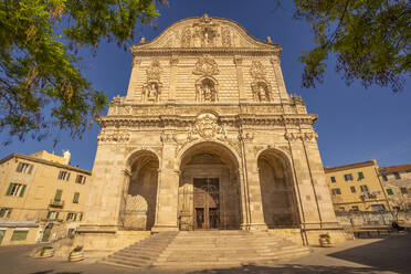 View of Cathedral di San Nicola (Duomo) in Piazza Duomo in Sassari, Sassari, Sardinia, Italy, Mediterranean, Europe - RHPLF26801