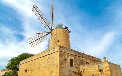 Ta' Kola Windmill, built in 1725, now a museum, Xaghra, Gozo, Malta, Mediterranean, Europe - RHPLF26876