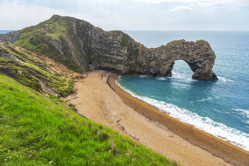 Wide view overlooking east at Durdle Door, Jurassic Coast, UNESCO World Heritage Site, Dorset, England, United Kingdom, Europe - RHPLF26898