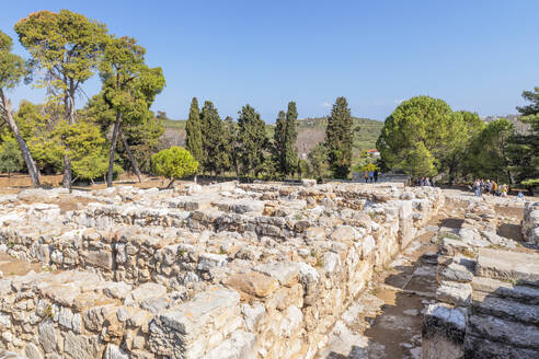 Ancient city of Knossos, Iraklion, Crete, Greek Islands, Greece, Europe - RHPLF26991