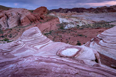 The Fire Wave at sunset, Valley of Fire State Park, Nevada, United States of America, North America - RHPLF27201
